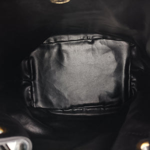 Vintage Chanel CC Logo Black Lambskin shoulderbag | stylenewstar