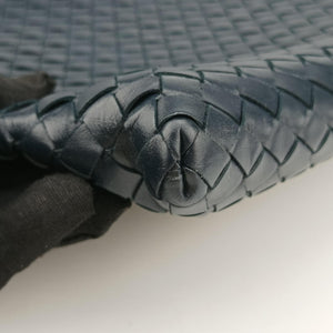 Secondhand Bottega Veneta Intrecciato Navy lambskin shoulderbag | stylenewstar