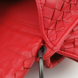 Pre-owned Bottega Veneta Intrecciato Red lambskin shoulderbag | stylenewstar