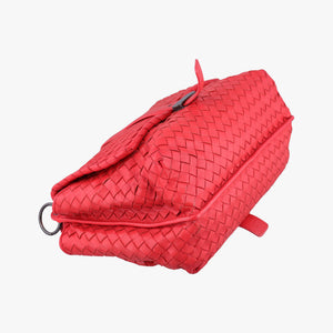 Pre-owned Bottega Veneta Intrecciato Red lambskin shoulderbag | stylenewstar