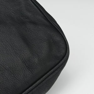 Pre-owned Fendi Fendista Pochette Black Leather 8M0276 shoulderbag | stylenewstar