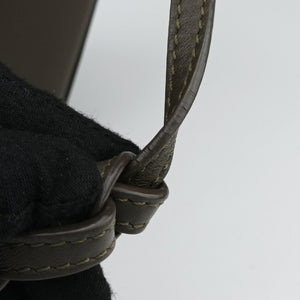 Pre-owned Loewe Hammock Hobo Clay Green leather shoulderbag | stylenewstar