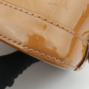 Secondhand Louis Vuitton Alma BB Rose Velours Vernis M91585 shoulderbag | stylenewstar
