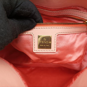 Pre-owned Fendi Mamma Baguette Pink Leather 26725 shoulderbag | stylenewstar