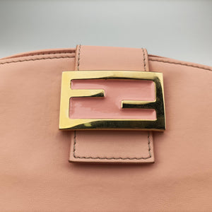 Pre-owned Fendi Mamma Baguette Pink Leather 26725 shoulderbag | stylenewstar