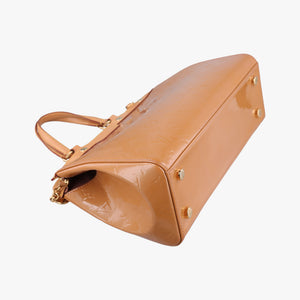 Pre-owned Louis Vuitton Brea MM Beige Poodle Vernis M91755 shoulderbag | stylenewstar