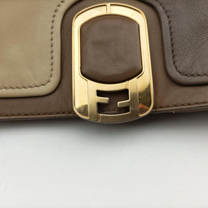 Pre-owned Fendi Silvana Brown × Beige Leather 8BT189 shoulderbag | stylenewstar