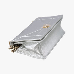 Pre-owned Christian Dior Diorama Silver Leather shoulderbag | stylenewstar