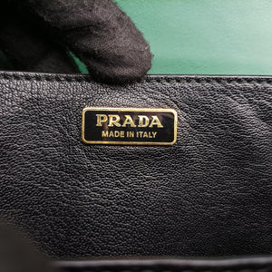 Pre-owned Prada Cahier Green×black Leather 1BD045 shoulderbag | stylenewstar
