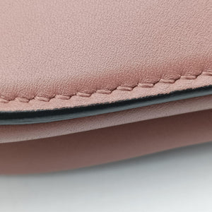 Pre-owned Christian Dior Saddle Pink Leather handbag | stylenewstar