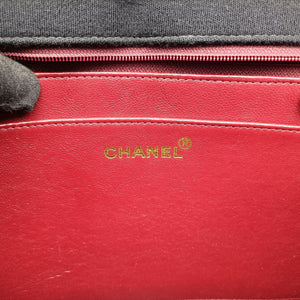 Secondhand Chanel Matelasse Black Lambskin × Cotton shoulderbag | stylenewstar