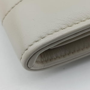 Pre-owned Yves Saint Laurent VICKY White Leather 554125 shoulderbag | stylenewstar