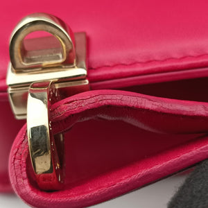 Pre-owned Bvlgari Isabella Rossellini Red Leather shoulderbag | stylenewstar