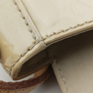 Pre-owned Louis Vuitton Bellflower PM Beige Vernis M91731 shoulderbag | stylenewstar