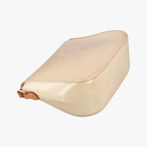 Pre-owned Louis Vuitton Bellflower PM Beige Vernis M91731 shoulderbag | stylenewstar