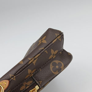 Secondhand Louis Vuitton Utility Phone Sleeve Brown Monogram Canvas M80746 shoulderbag | stylenewstar
