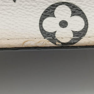 Vintage Louis Vuitton Wynwood PM Noir × White Monogram Canvas×Vernis×Epi M90445 shoulderbag | stylenewstar