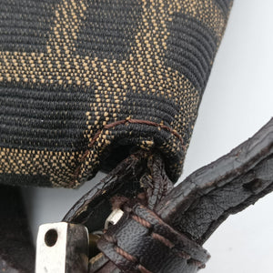 Pre-owned Fendi Zucca Baguette Brown canvas×leather 26796 shoulderbag | stylenewstar