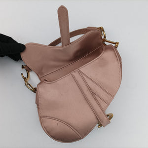 Pre-owned Christian Dior Saddle Pink silk handbag | stylenewstar