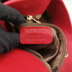 Pre-owned Ferragamo Vara Ribbon Red calfskin shoulderbag | stylenewstar