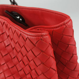 Pre-owned Bottega Veneta Intrecciato Red lambskin shoulderbag | stylenewstar