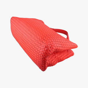 Pre-owned Bottega Veneta Intrecciato Red lambskin shoulderbag | stylenewstar