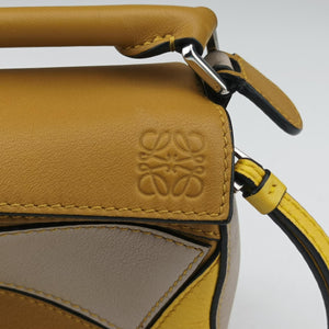 Pre-owned Loewe Puzzle mini Beige × Khaki × Yellow Leather shoulderbag | stylenewstar