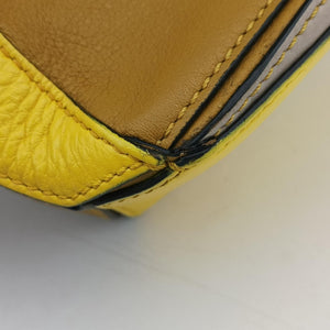 Pre-owned Loewe Puzzle mini Beige × Khaki × Yellow Leather shoulderbag | stylenewstar