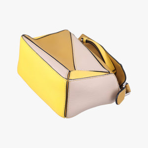 Pre-owned Loewe Puzzle mini Beige × Khaki × Yellow Leather shoulderbag | stylenewstar
