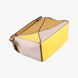 Pre-owned Loewe Puzzle mini Beige × Khaki × Yellow Leather shoulderbag | stylenewstar