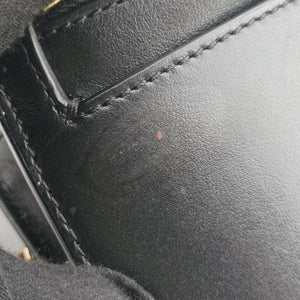 Secondhand VERSACE La Medusa Black Leather shoulderbag | stylenewstar