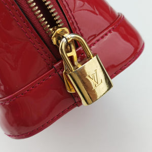 Vintage Louis Vuitton Alma BB pomme d'amour Vernis M91606 shoulderbag | stylenewstar