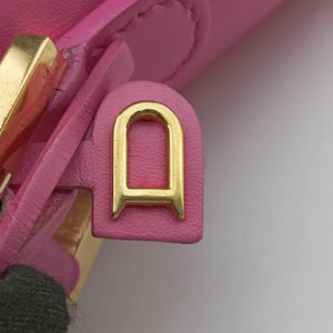 Secondhand Delvaux Louise Pink Leather shoulderbag | stylenewstar