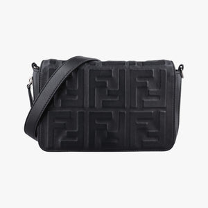 Pre-owned Fendi FF logo Black Leather 7M0299 shoulderbag | stylenewstar