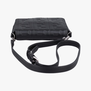 Pre-owned Fendi FF logo Black Leather 7M0299 shoulderbag | stylenewstar