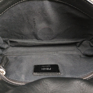 Pre-owned Fendi FF logo Black Leather 7M0299 shoulderbag | stylenewstar