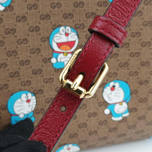 Pre-owned Gucci Fujiko-Pro Doraemon Micro GG Supreme Beige × Red × Multicolor PVC coated canvas×Leather 653952 shoulderbag | stylenewstar