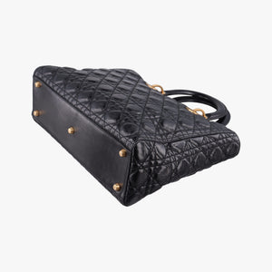 Secondhand Christian Dior Lady Dior Black lambskin handbag | stylenewstar