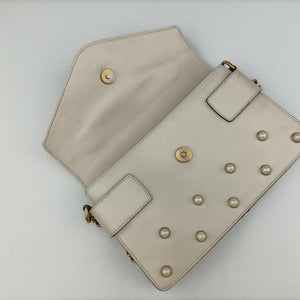 Pre-owned Gucci Broadway Pearl Bee White Leather 453778 shoulderbag | stylenewstar