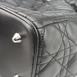 Pre-owned Christian Dior Lady Dior Black lambskin handbag | stylenewstar