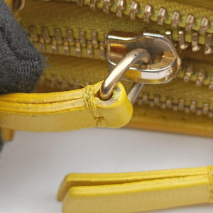 Pre-owned Celine TRIO Yellow Leather shoulderbag | stylenewstar