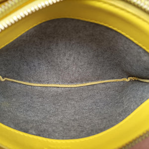 Pre-owned Celine TRIO Yellow Leather shoulderbag | stylenewstar