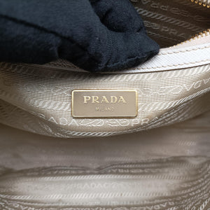 Vintage Prada Galleria White SAFFIANO Leather BN1801 shoulderbag | stylenewstar