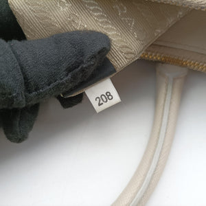 Vintage Prada Galleria White SAFFIANO Leather BN1801 shoulderbag | stylenewstar