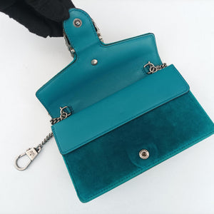 Pre-owned Gucci Dionysus Blue velour 476432 shoulderbag | stylenewstar