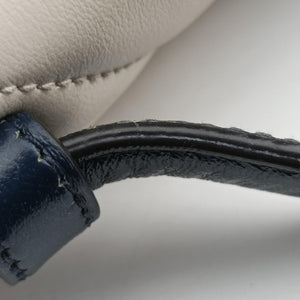 Pre-owned Gucci GG Marmont White×navy Leather 583571 shoulderbag | stylenewstar