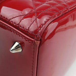 Pre-owned Christian Dior Lady Dior Red patent shoulderbag | stylenewstar