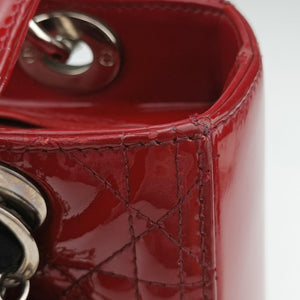 Pre-owned Christian Dior Lady Dior Red patent shoulderbag | stylenewstar