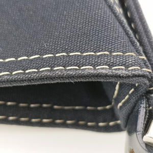 Pre-owned Fendi Mamma Bucket Navy Denim 22112 shoulderbag | stylenewstar