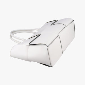 Pre-owned Bottega Veneta The Arcotote White lambskin handbag | stylenewstar